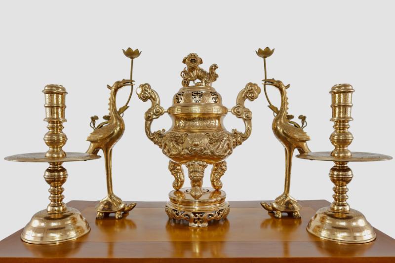 Kỷ chén thờ biểu hiện cho tình cảm gia đình mạnh mẽ