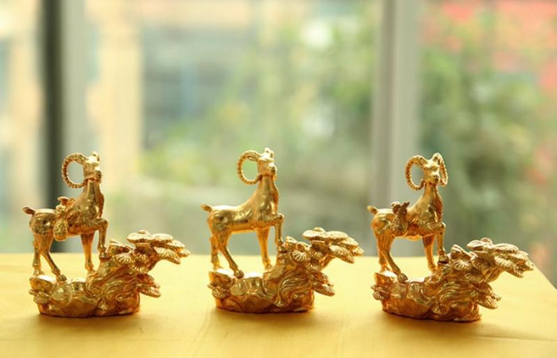 các vật phẩm vàng mã thường được xi mạ