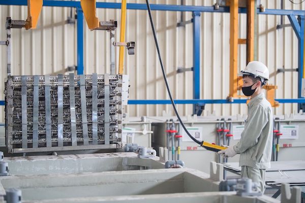 cong ty vinamet khang dinh vi tri cua ban than